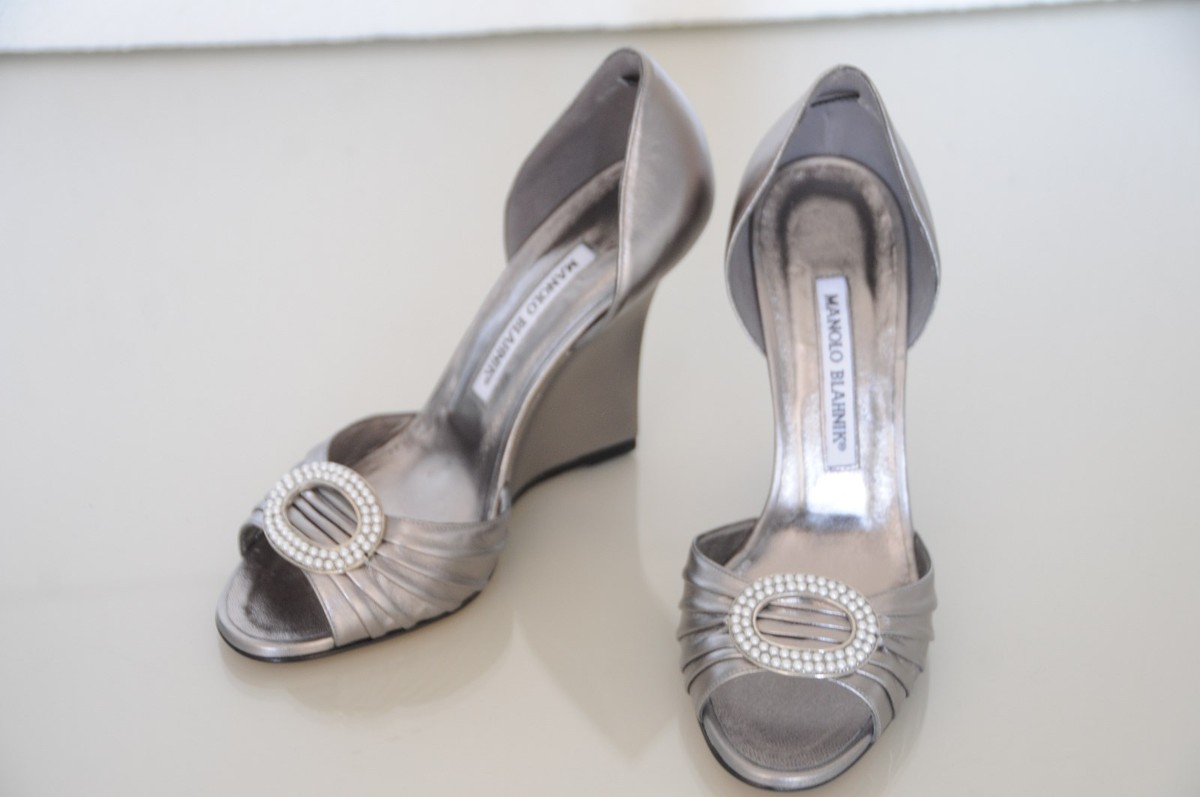 New MANOLO BLAHNIK SEDARABY BIJ 105 PEARLS Silver Wedding New MANOLO BLAHNIK SEDARABY BIJ 105 PEARLS Silver Wedding