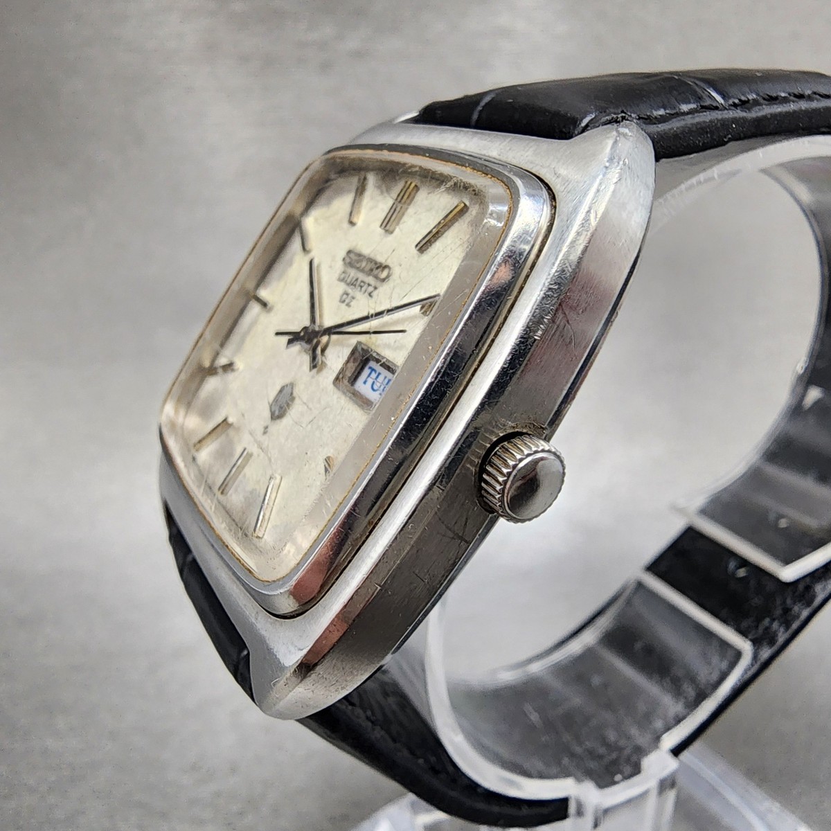 Seiko QZ Watch Men 34mm Silver Dial Silver Tone Daydate 0923-5000