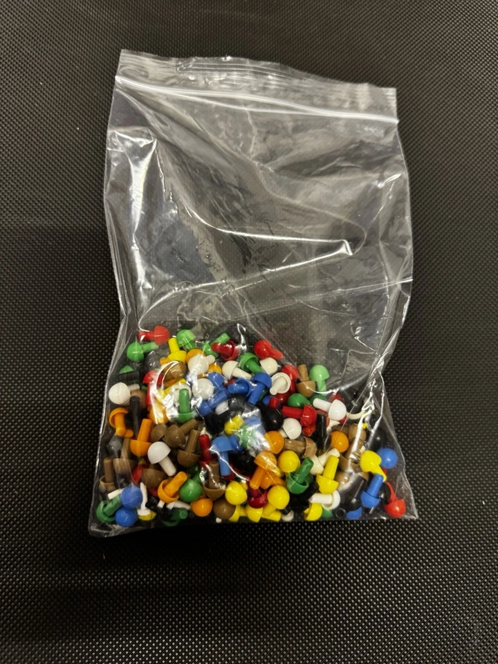 The Original vintage Mastermind Game By Invicta Plastics.  Friends/family Game - Image 4 of 4