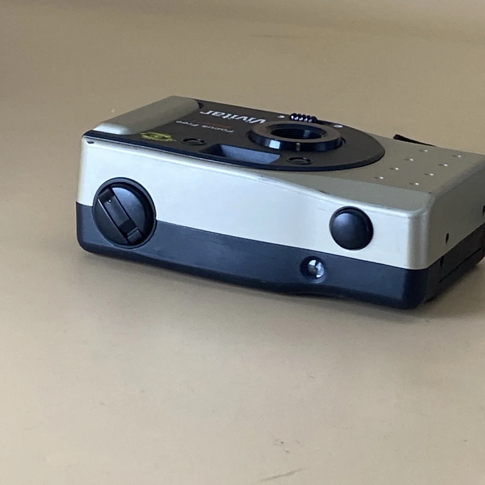 Cámara fotográfica VIVITAR PN2011 35 mm enfoque panorámico apuntar y disparar gratis/probado/estuche Foto 3 de 4