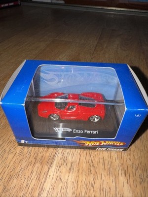Hot Wheels Enzo Ferrari 1:87 Red Mini Diecast HO Scale Traon Diorama New in Box