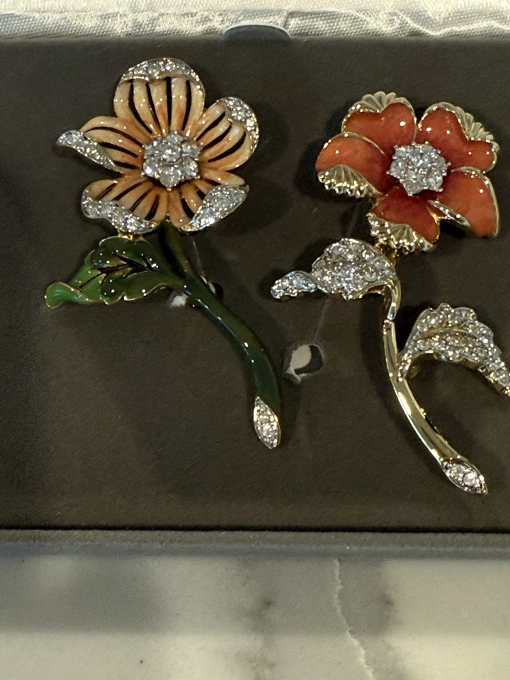 NUEVO Juego de 2 prendedores de flores esmaltadas y pavé Nolan Miller - Coral Foto 3 de 4