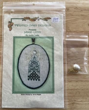 Twisted Oaks Designs ~ Jamie Lynn Angel ornament cross stitch pattern & Bead Pak