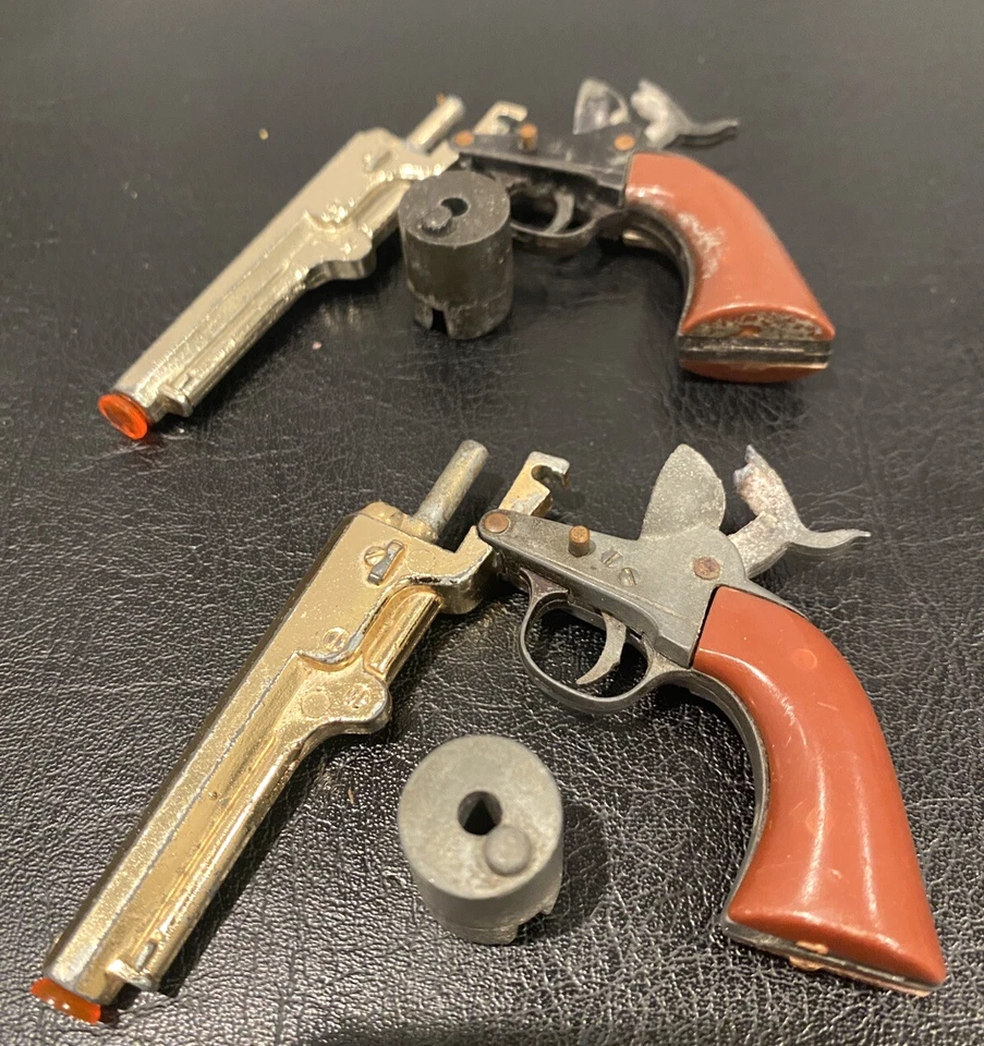 Vintage Marx Miniature Toy Cap Guns Set Of 2 Revolvers 4 3/4 inches long - Image 3 of 3