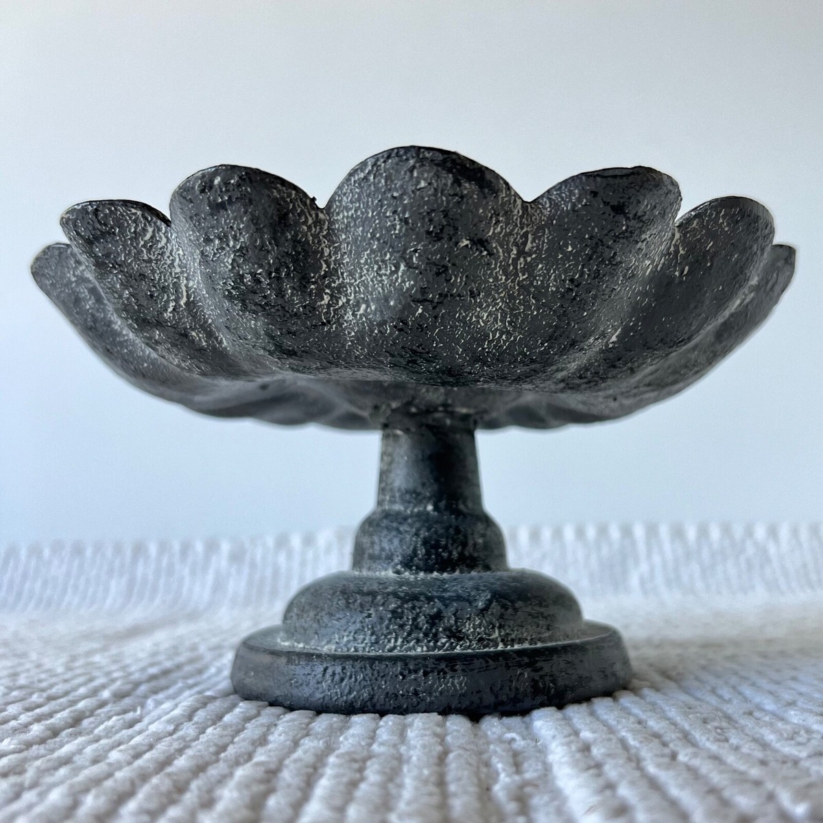 ローラアシュレイバードキャンドル Laura Ashley Cast Iron Bird 