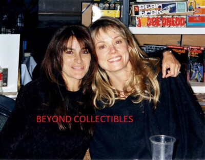 BABYLON 5 - STAR TREK MARJORIE MONAGHAN & CARRIE DOBRO 8X10 & 8 CON 4X6 PHOTOS 
