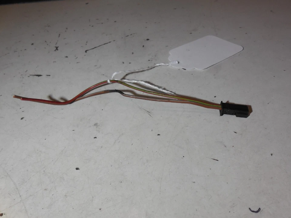 Wiring Connector Pin Pigtail 0305452828 97–02 Mercedes Benz W208 CLK320 CLK430 - Image 2 of 4