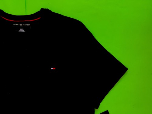 New TOMMY HILFIGER Men’s Short Sleeve T-Shirt MEDIUM Black w/White, Red Cotton - Picture 7 of 12