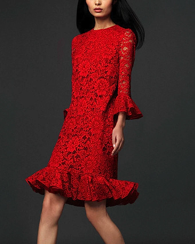 Vestito di store pizzo rosso