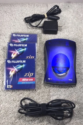 Iomega Zip 250 External Disk Drive w/ AC, USB, 3 Disks Z250USBPCM (See Descript)