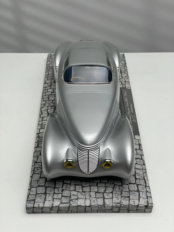 1938 - Dubonnet Hispano-Suiza H6C 'Xenia' (Silver) [MINICHAMPS] 1:18 scale - Image 4 of 4