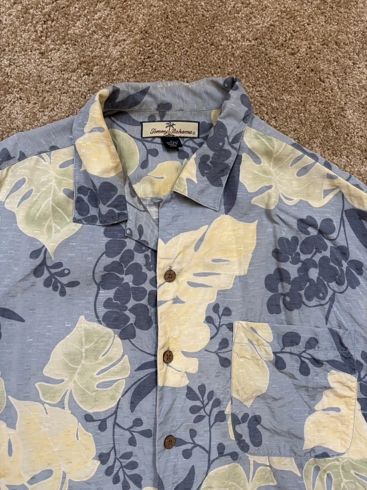 Tommy Bahama Men Button Up Shirt L Blue 100% Silk Floral Palm Trees Hawaiian