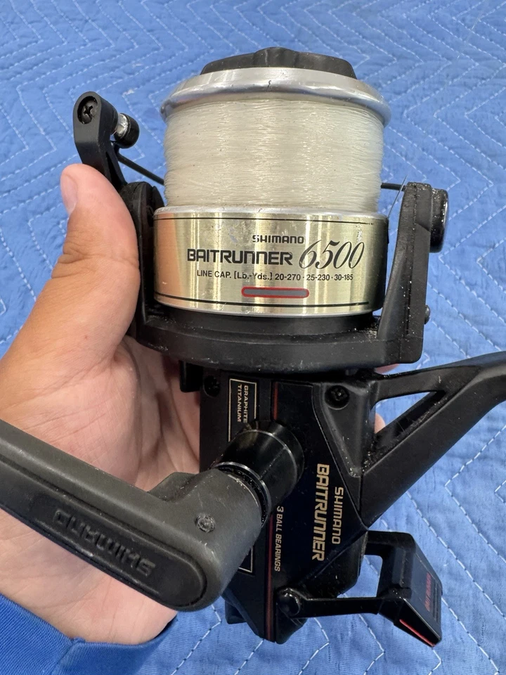 Carrete giratorio de agua salada Shimano Baitrunner 6500 Big Game limpio y bonito Foto 3 de 4