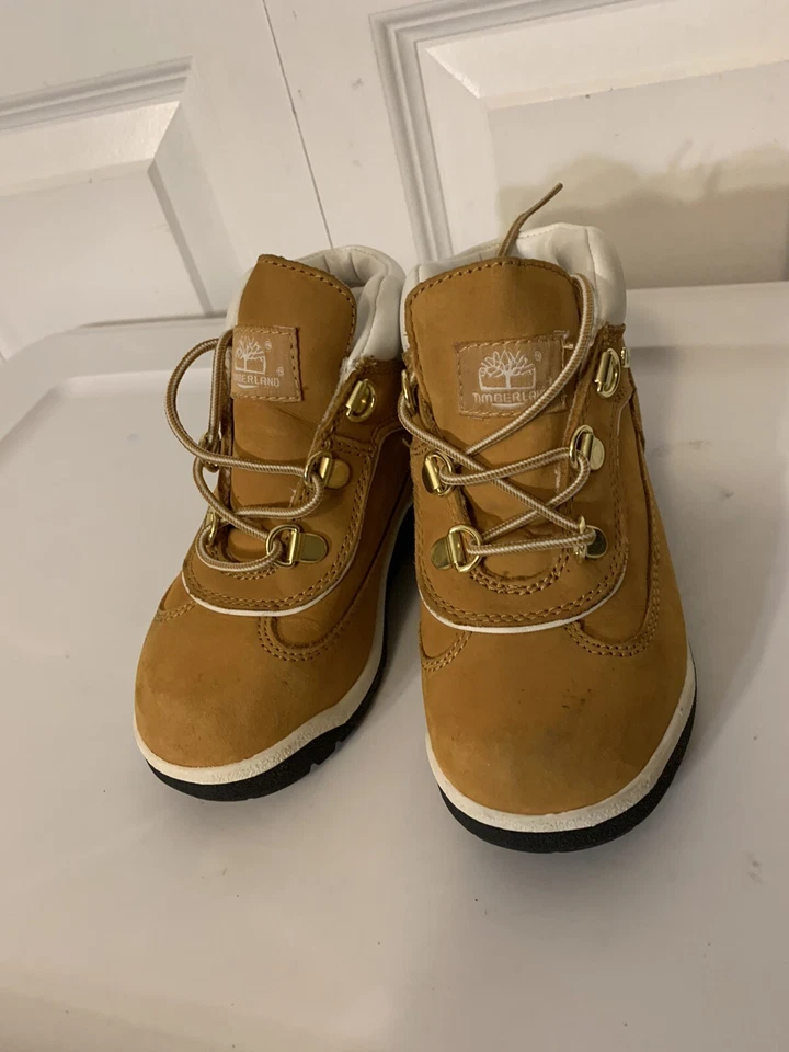 Timberland Wheat 6 pulgadas clásicas premium botas para niños pequeños talla 11 Foto 3 de 4