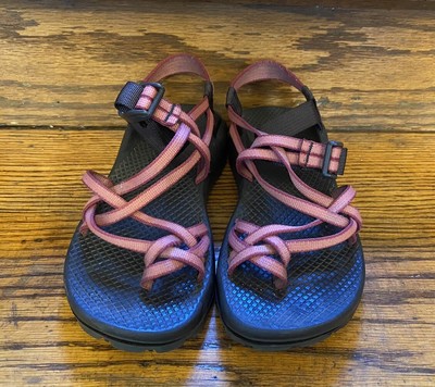 Chaco's  Women's Vibram Waterproof Sports Sandals Size 7 Pink