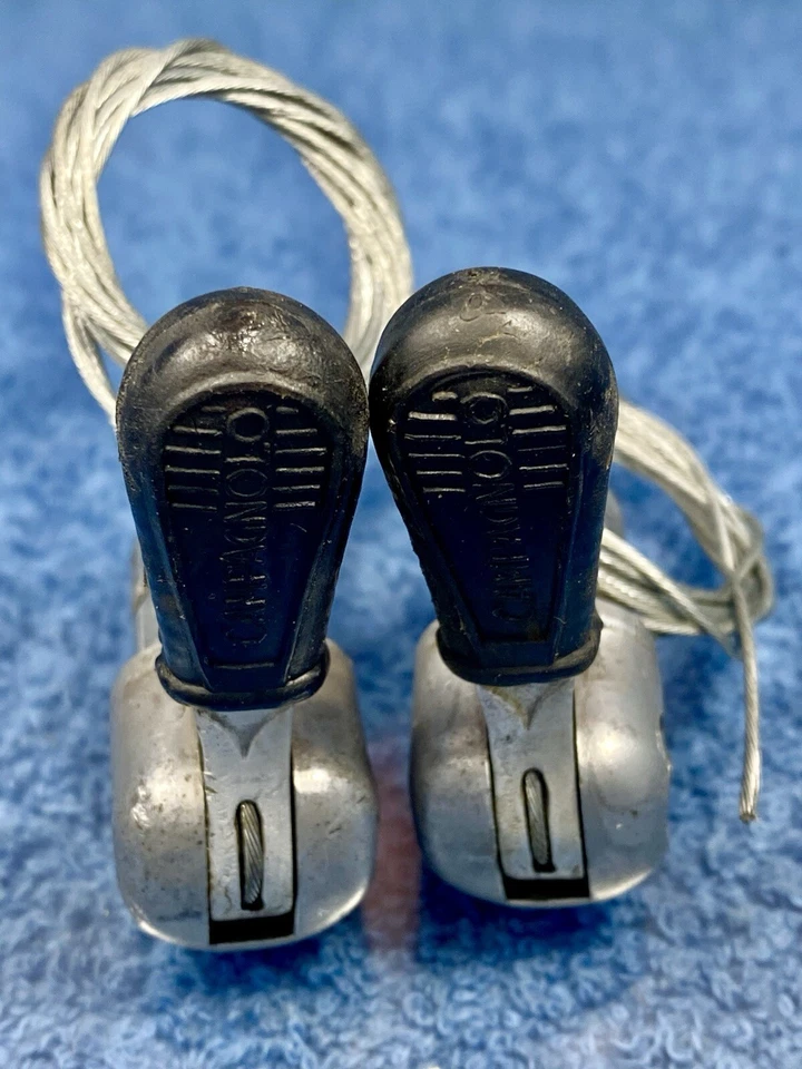 PALANCAS DE CAMBIO DE CONTROL DE MANILLAR CAMPAGNOLO #1012/3 CABLES CAMPY CORRECTOS CAMPANAS NEGRAS Foto 4 de 4