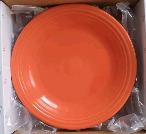 Dinner Plate Poppy orange HOMER LAUGHLIN FIESTA 10.5"D Fiestaware