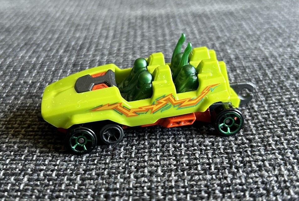 2014 HW FUN PARK Exclusive LOOPSTER green/orange; HANDS UP Hot