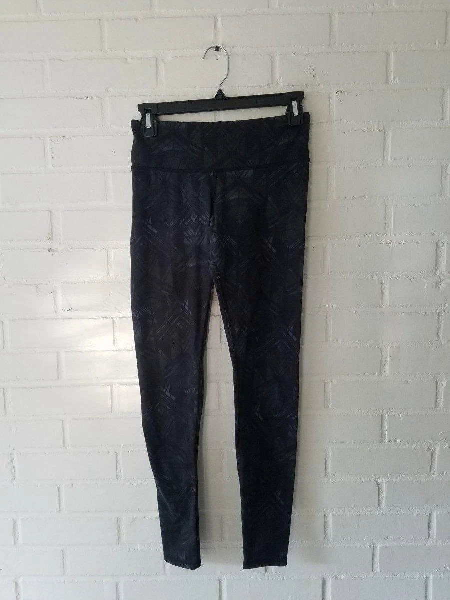 ALO AIRBRUSHED PATTERNED GEOMETRIC LEGGING BLACK GRAY XS Stained Glass Yoga Pant