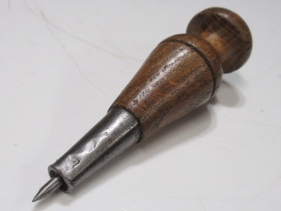 Schöne Vintage Lederarbeiter Nähahle Bradawl Kratzahle 4'' Nähahle