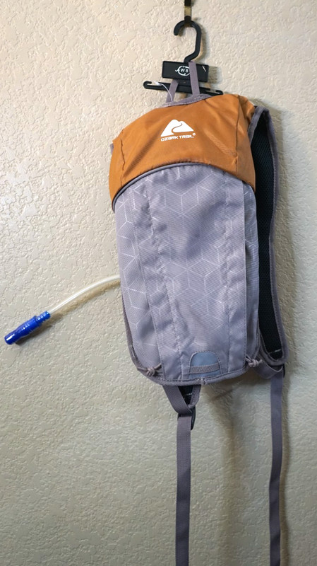 Ozark trail hydration pack gold and sand color nwt