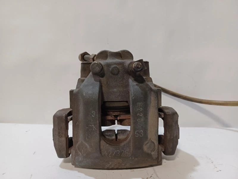 Pinza de pasajero cupé trasero para BMW M3 1828471 01-06 Foto 4 de 4