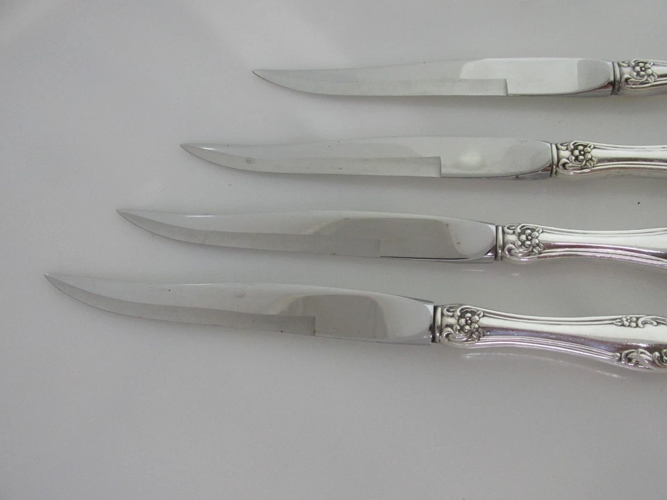4 Reed & Barton WISTERIA Silverplate 1966 Silverware Flatware Steak Knives - Image 3 of 4