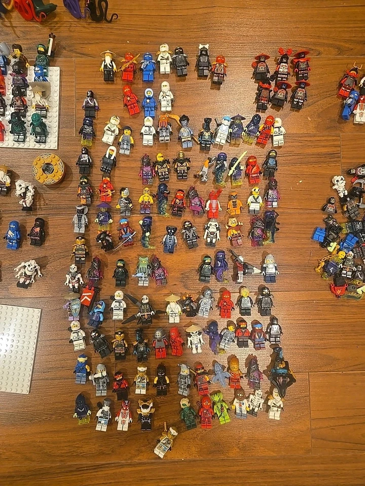 HUGE Lego Ninjago Minifigure Lot Read Description - Image 3 of 4