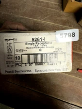 Pass & Seymour 5261-I Single Receptacle 15A, 125V/ Pack of 10