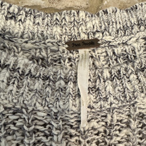 Free People Grey Sweater S - M. 3/4 Sleeve Cotton Blend - Picture 2 of 3