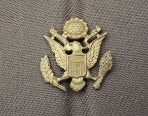 Vintage U S Army Eagle Insignia Hat Cap Pin E Pluribus Unum Ebay