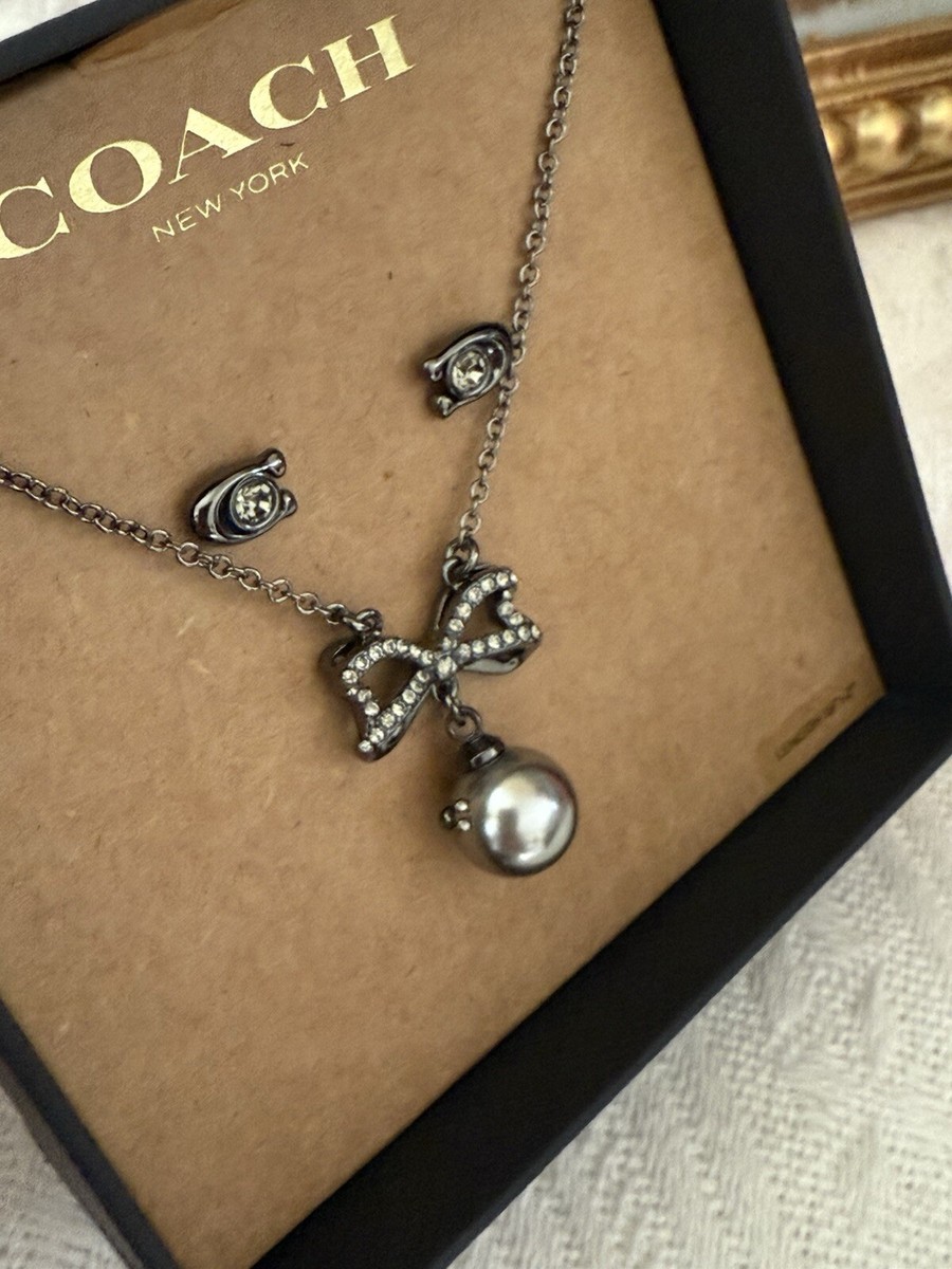 coach Bow Pearl Necklace And Earrings Set cy111 | eBay