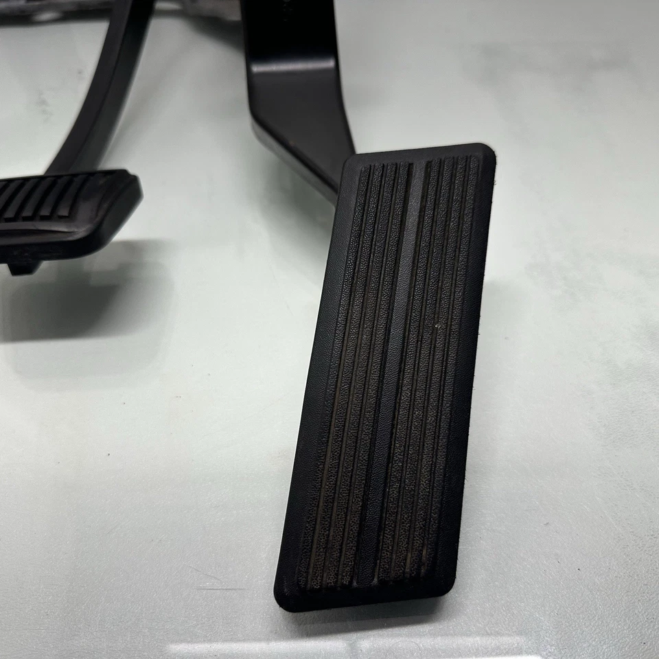 Dodge Ram Clutch Pedal Assembly 5-speed Manual Swap 1994-1997 OEM NV3500 NV4500 - Image 2 of 4