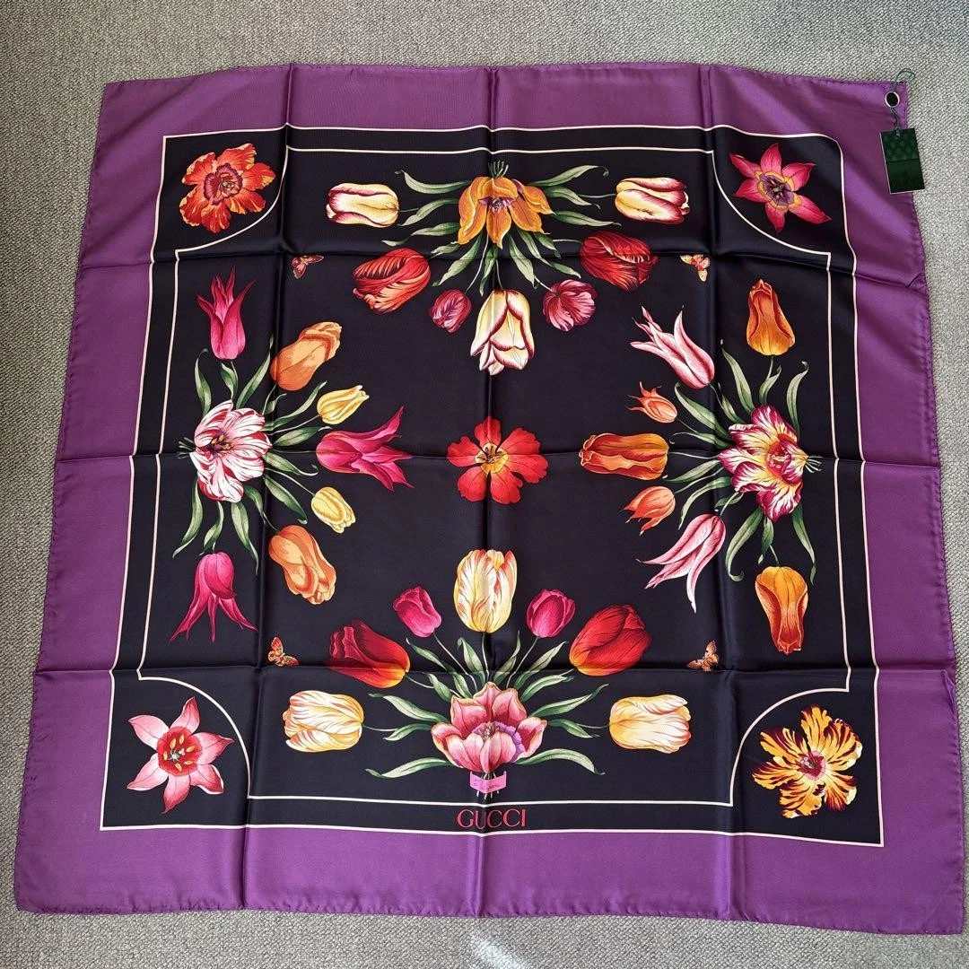 Ancienne grande écharpe en soie tulipane GUCCI