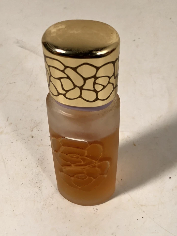De colección Quelques Fleurs Royale Por Houbigant Eau De Parfum Splash 1.67 fl oz Ver Relleno Foto 2 de 4