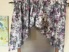 2 PC THOMASVILLE  LINED SWAG CURTAINS EA 42”W 41”L FUCHSIA GREENS WHITE STRIPES