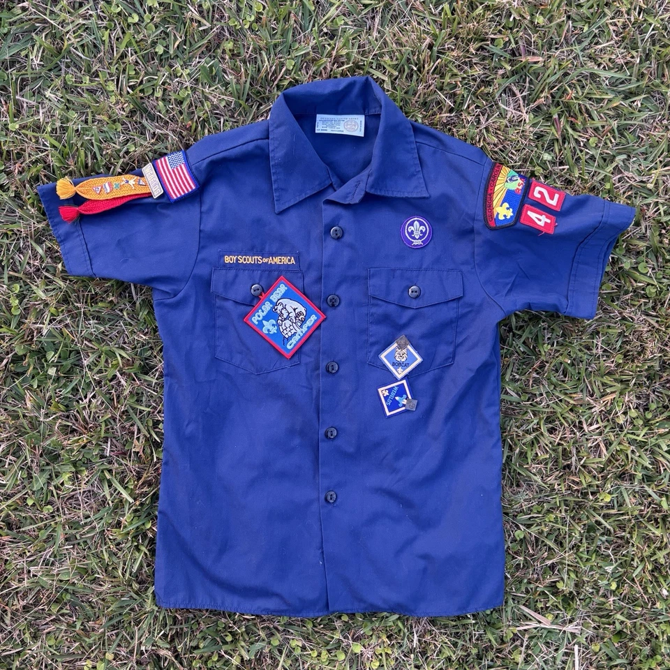 Boy Scouts of America Cub Scout Uniforme Juvenil Camisa EE. UU. Azul Talla L Parches Prendedores Foto 2 de 4
