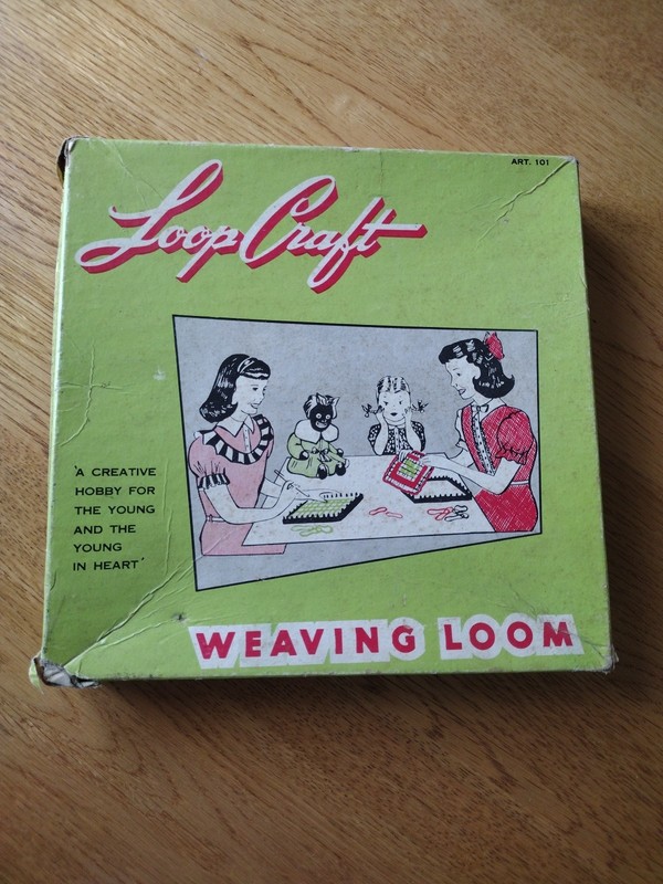 Vintage Metal Loop Craft Weaving Loom. Made In USA