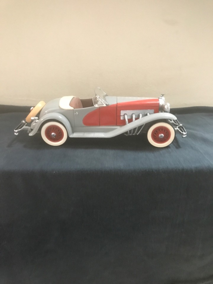 ERTL 1/18 Duesenberg SSJ 1935 Grise – Collectionneur Avec Boîtier