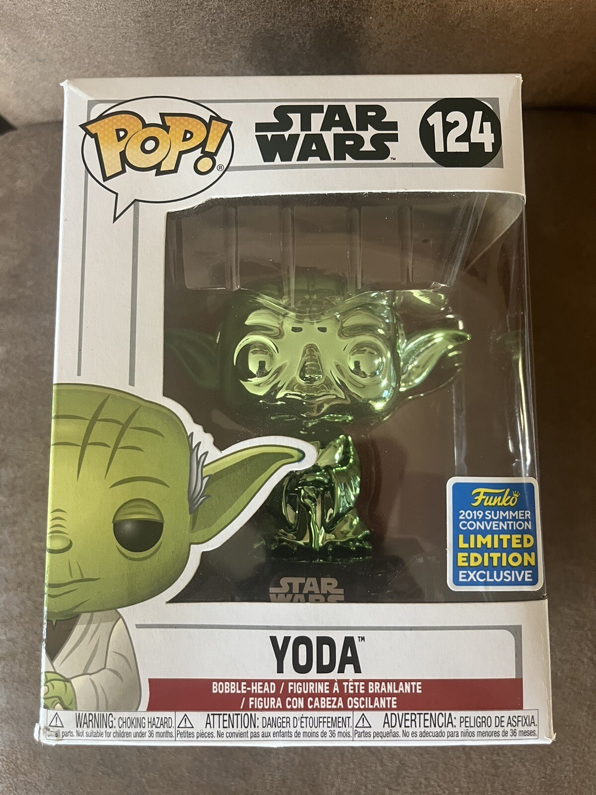 Funko Pop! #124 Yoda Green Chrome 2019 Sdcc Exclusive Star Wars