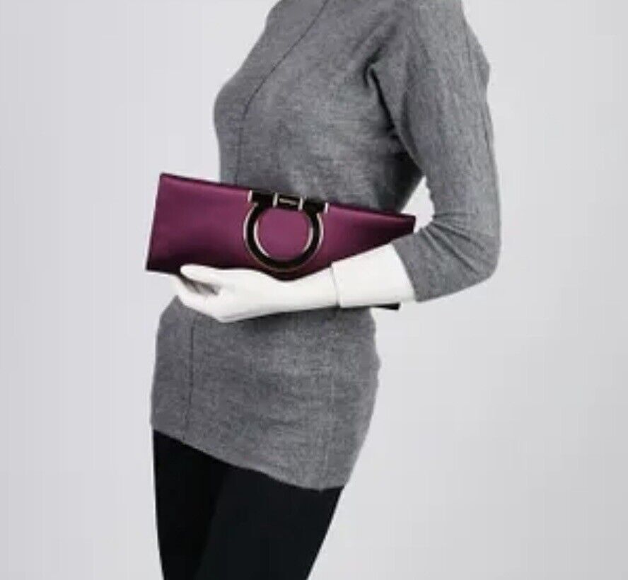 SALVATORE FERRAGAMO Salvatore Purple Satin Musa Gancini SALVATORE FERRAGAMO Salvatore Purple Satin Musa Gancini