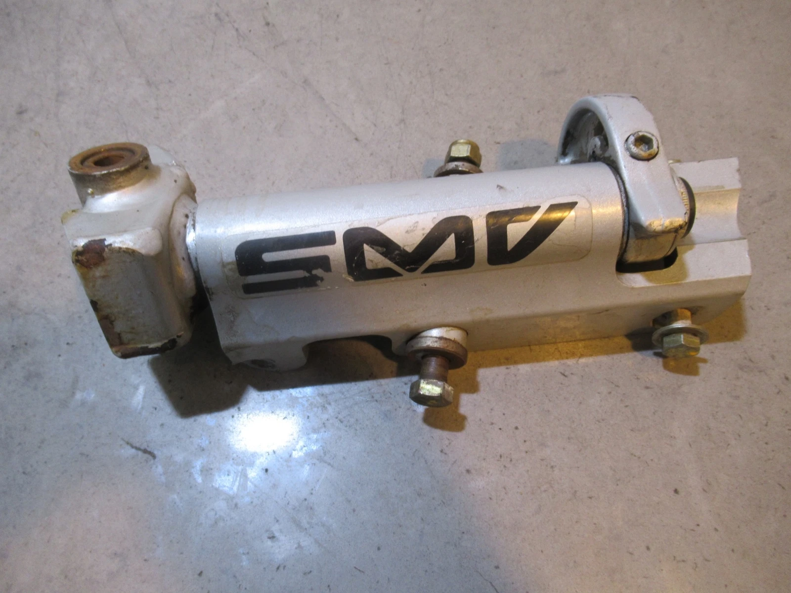 Arctic Cat F5 Spindle Right 2004