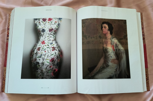 China Through The Looking Glass Fashion Film Art SC 2015 1st Printing Ex-Library - Picture 5 of 11