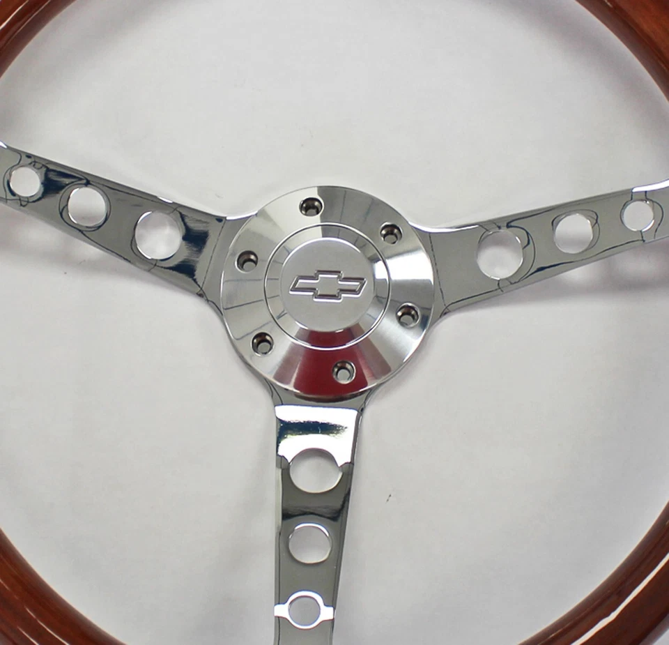 Chevrolet C10 C20 60-69 camioneta pickup volante caoba 15" tapa pajarita Foto 2 de 4