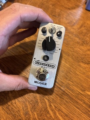 MOOER Groove Loop Looper Drum Machine Guitar Pedal Micro Series Silver Used