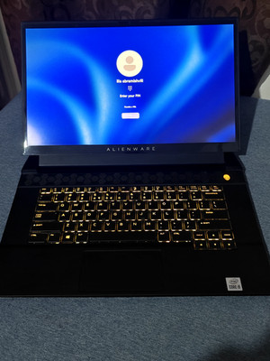 Alienware m15 R4 Gaming Laptop   Intel i9-10980HK 32GB RAM 1TB SSD RTX 3070 8GB