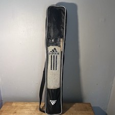 Adidas Cricketschl&auml;ger Set Set beinhaltet Schl&auml;ger, 4 St&uuml;mpfe, B&uuml;gel und Tragetasche