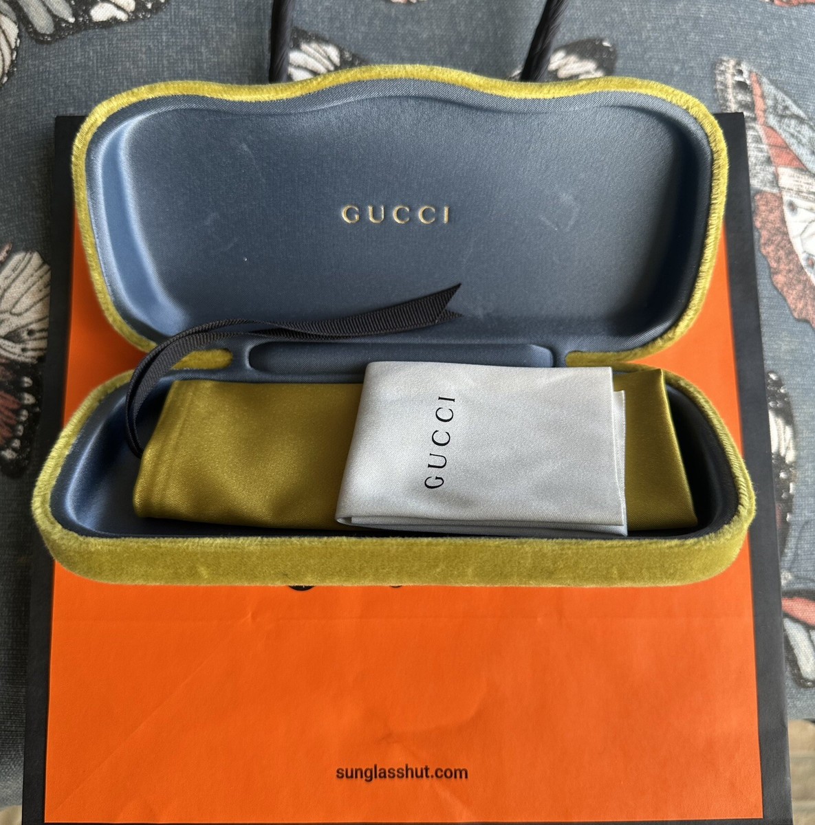 GUCCI Green Velvet Sunglasses Case Complete Cleaning Cloth  display picture 1