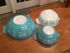 1962 PYREX Early American Amish Cinderella set of 3 Turquoise white mixing bowls