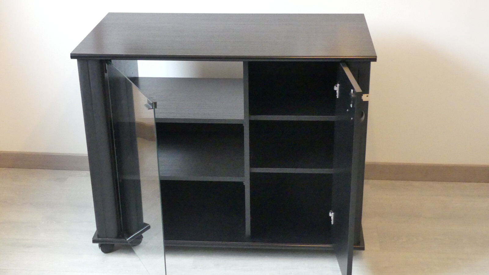 Meuble TV en frêne massif - Buffet multimédia élégant et robuste pour votre salon